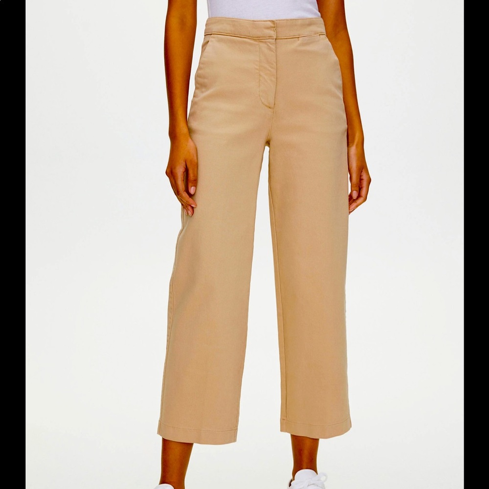 Aritzia - The Group Babaton wide leg camel culottes - size 00
